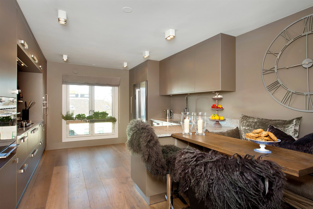 Kjøkken med sittebenk