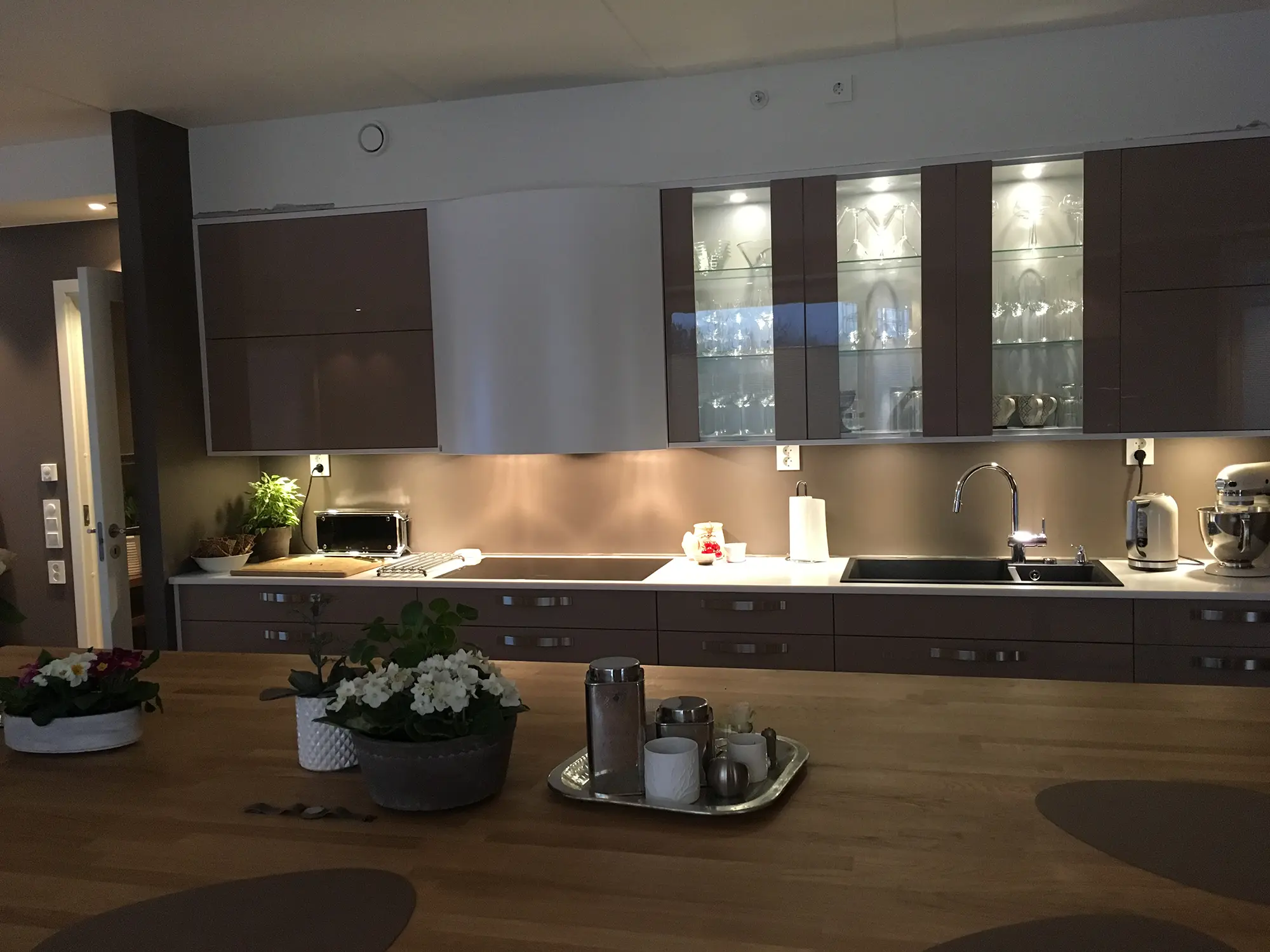 Stor kjøkkenøy - Bilde 2